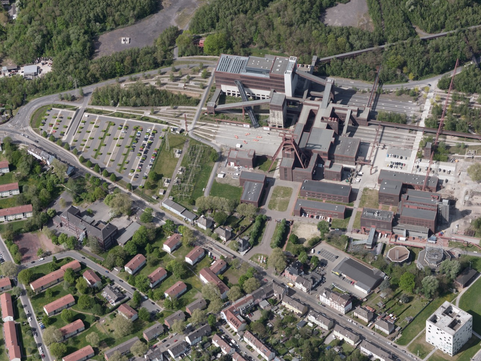 Schrägluftbild der Zeche Zollverein in Essen