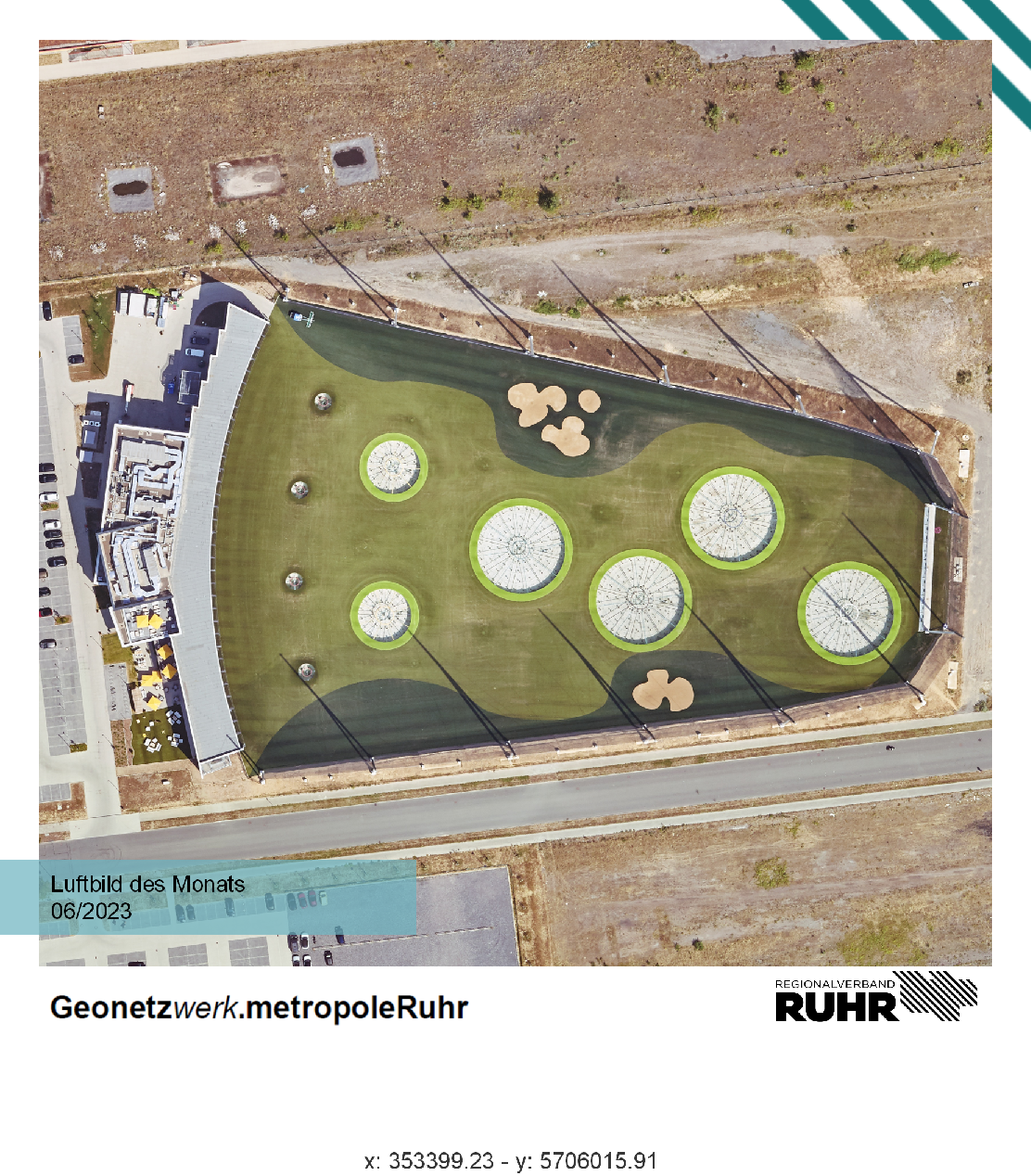 Luftbild des Monats Juni 2023 mit dem Topgolf-Gelände in Oberhausen. 