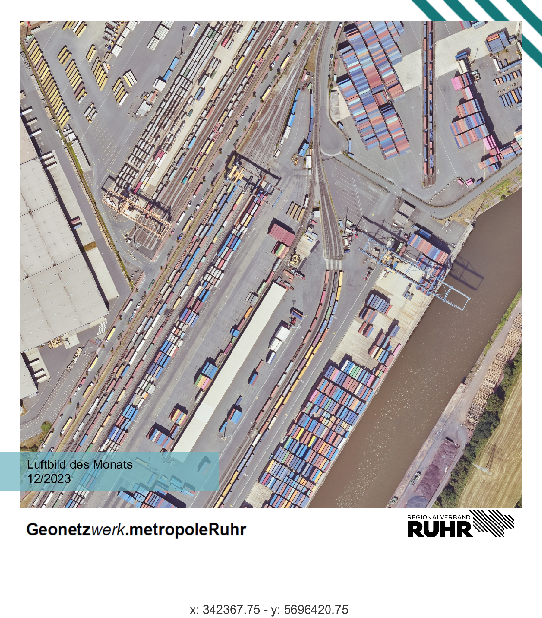 Luftbild des Monats Dezember 2023 mit einem Ausschnitt des Hafens in Duisburg