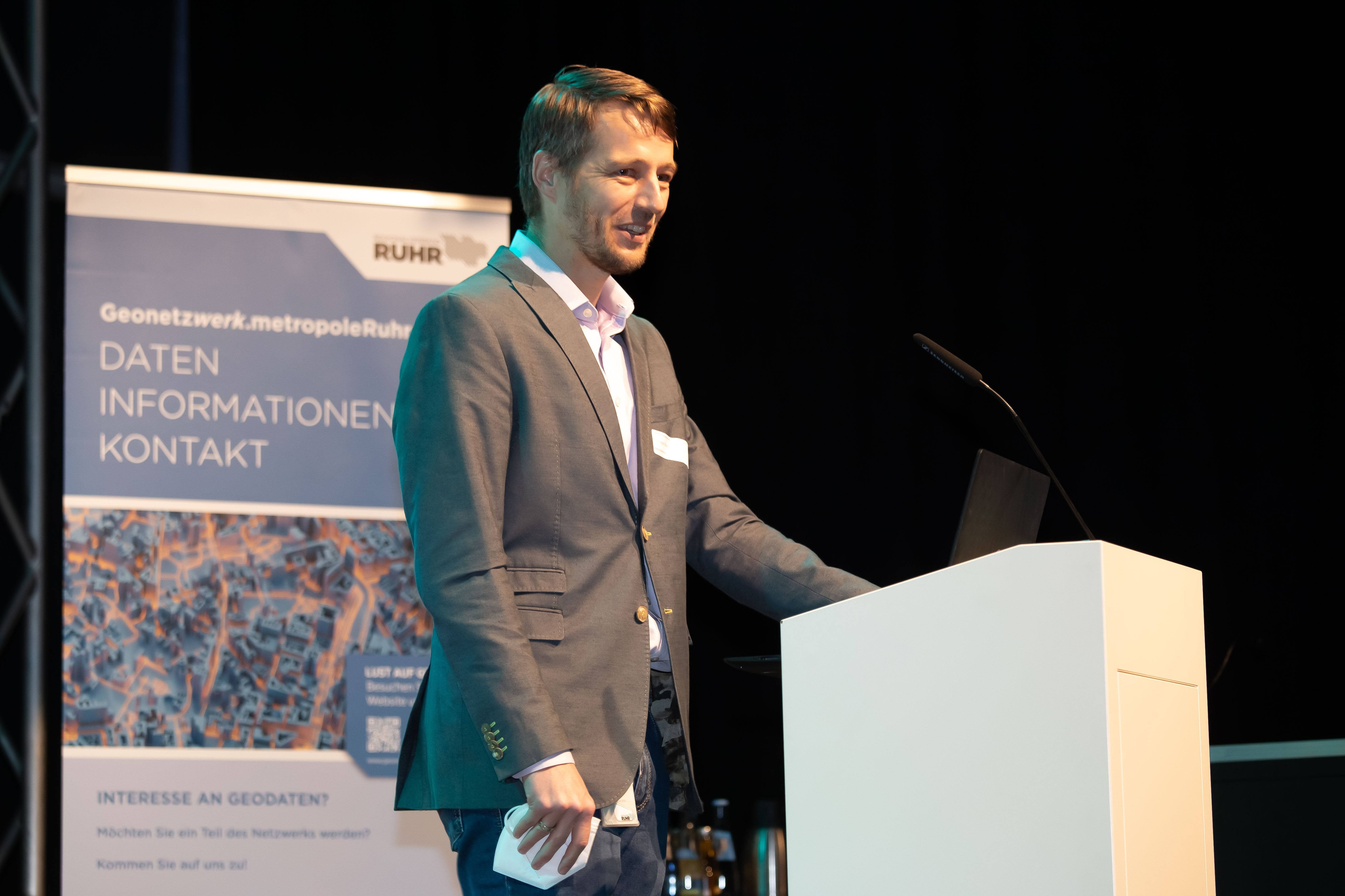 Begrüßung durch Andreas Weßel auf der Mitgliederversammlung Geonetzwerk.metropoleRuhr 2021